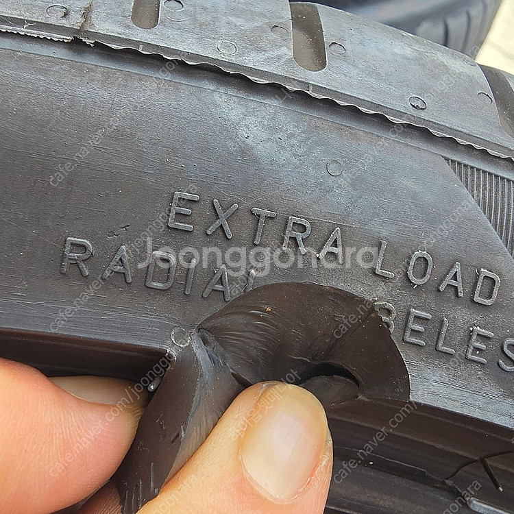 265 35 21 피제로 두본 팝니다 두개 20--5