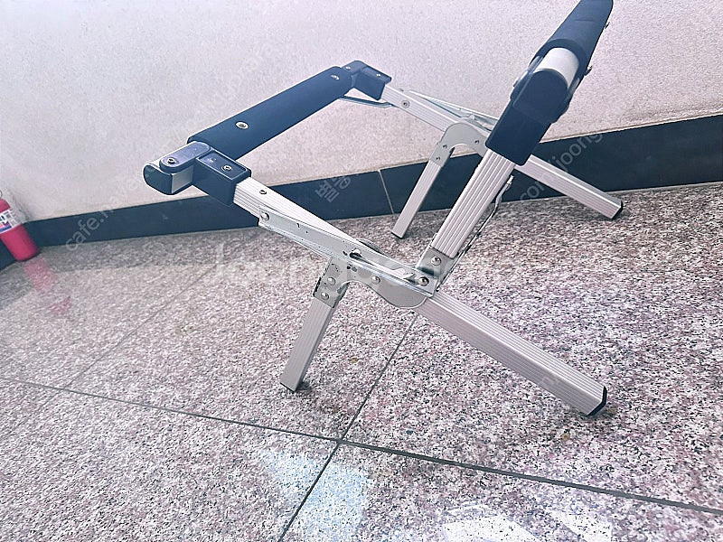 콜멘 아이스박스 거치대--3