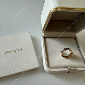 부쉐론 클래식 콰트로링 68호 판매합니다.