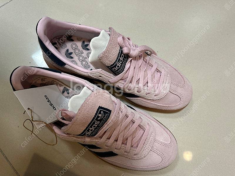 아디다스 가젤 핑크 스니커즈 운동화 저렴판매해요 245mm--0