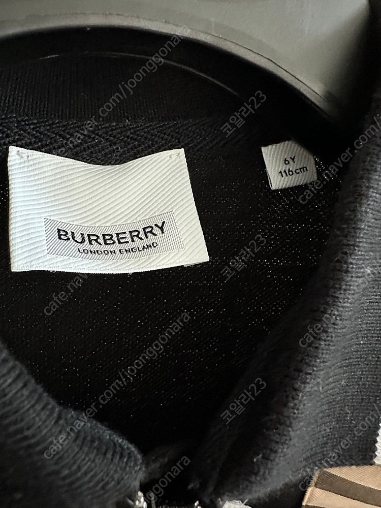 버버리 키즈 칠드런 pk 카라 지퍼 반팔 티셔츠 6y 이미지