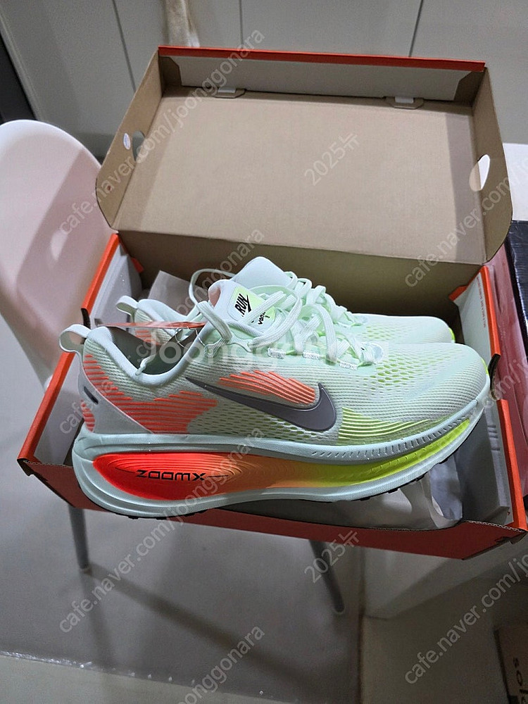 나이키 보메로18 맥스쿠션 275 런닝화 택포--0