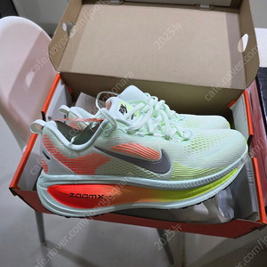 나이키 보메로18 맥스쿠션 275 런닝화 택포