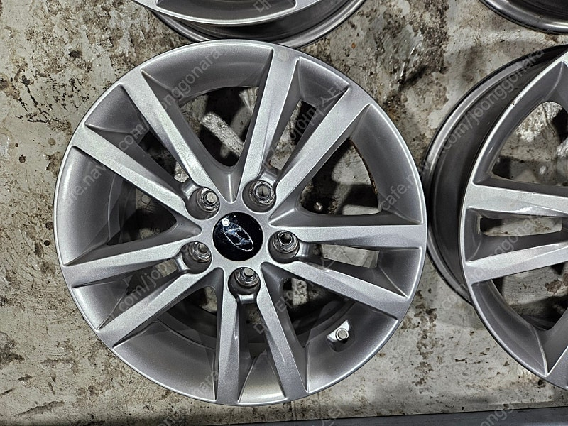 LF소나타 16인치 중고휠 한대분 이미지