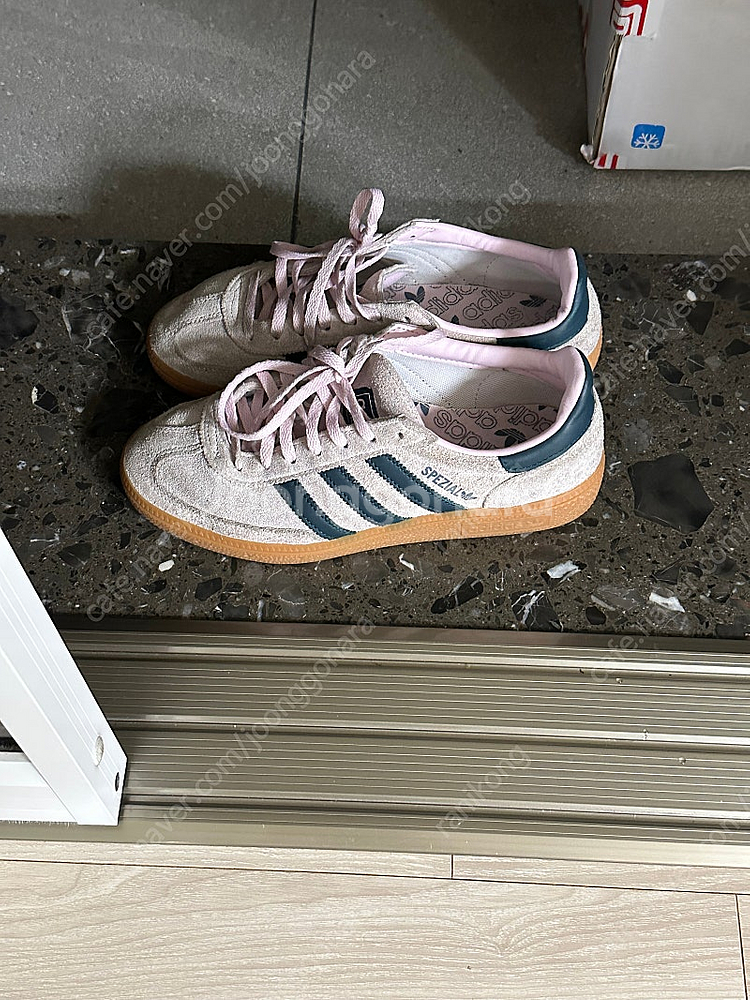 아디다스 스페지알 핑크--0