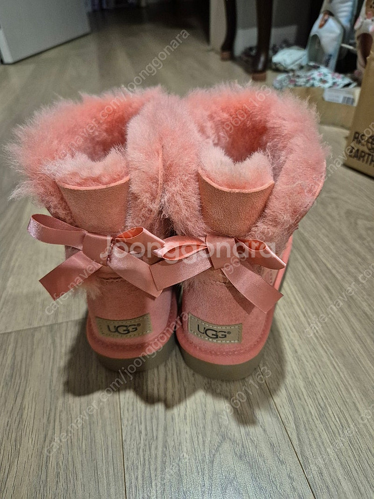 UGG 미국어그 베일리 보우 US6 230정도--0