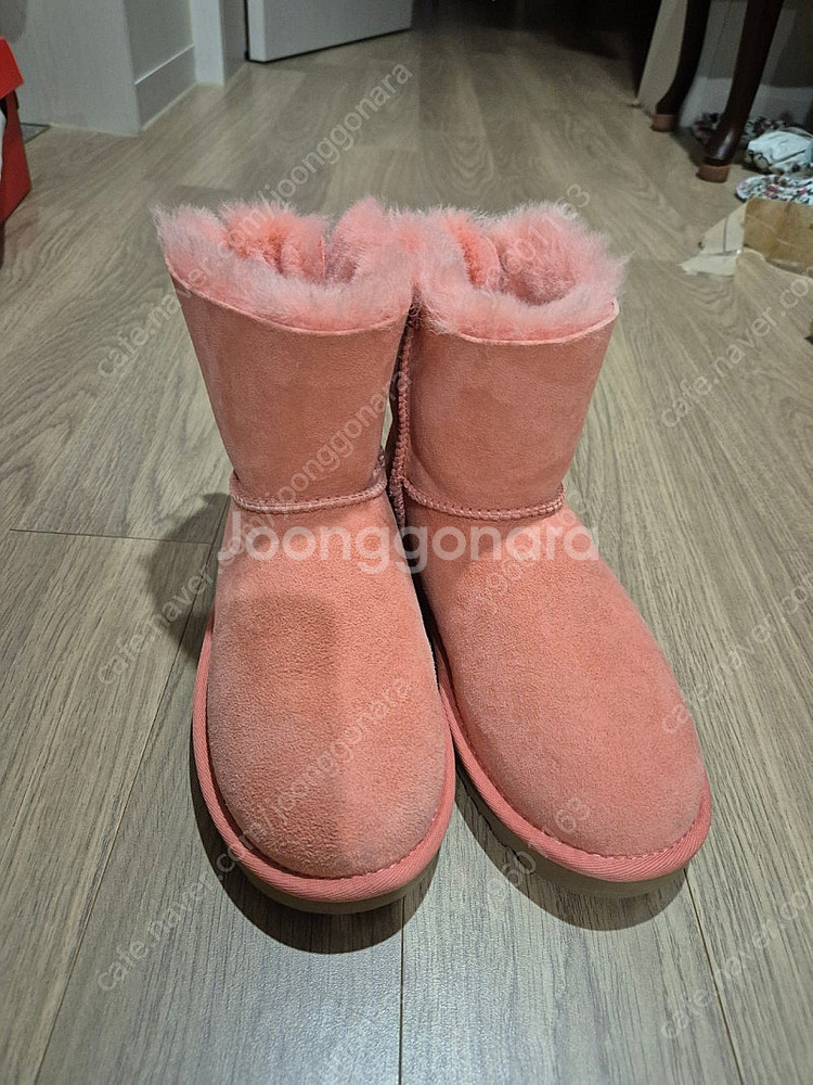 UGG 미국어그 베일리 보우 US6 230정도--2
