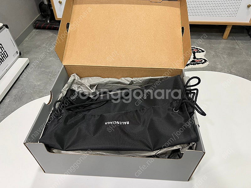 발렌시아가 뉴러너 블루&화이트 45 (300mm)--2