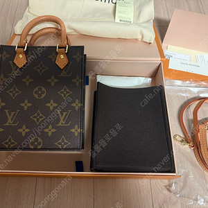 (정품) 루이비통 쁘띠삭플라 모노그램 판매합니다