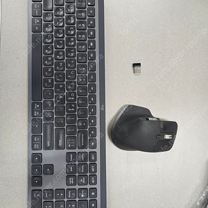 로지텍 MX KEYS + MX MASTER 3