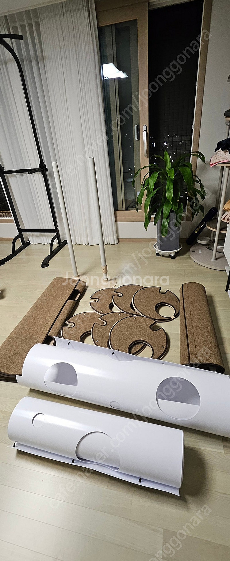 (새상품 최저가39만원)톡톡팩토리 고양이 캣타워 캣폴--0