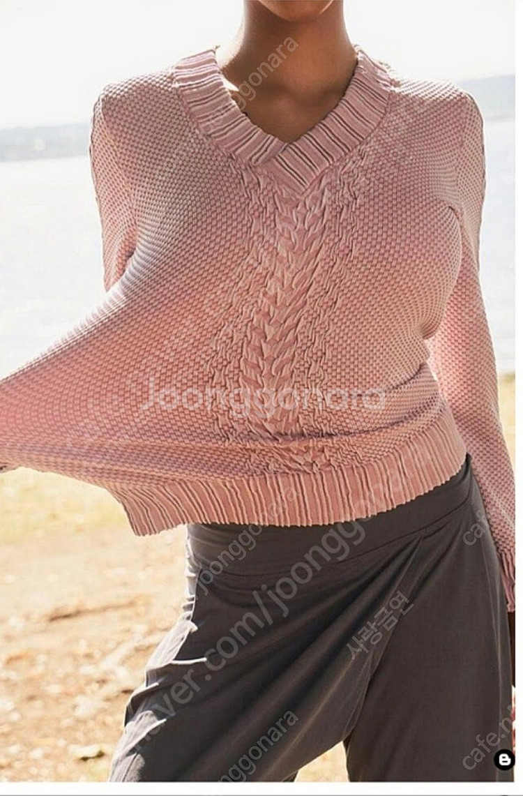 잇존어패럴 스펀지티--0