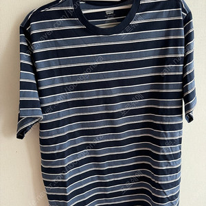 리바이스 티셔츠 (미착용 새제품)