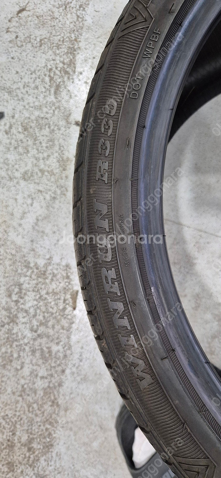 295 30 20 타이어 1짝팝니다--1