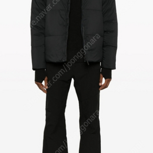 아크테릭스 베일런스 블랙 패딩 판매합니다.