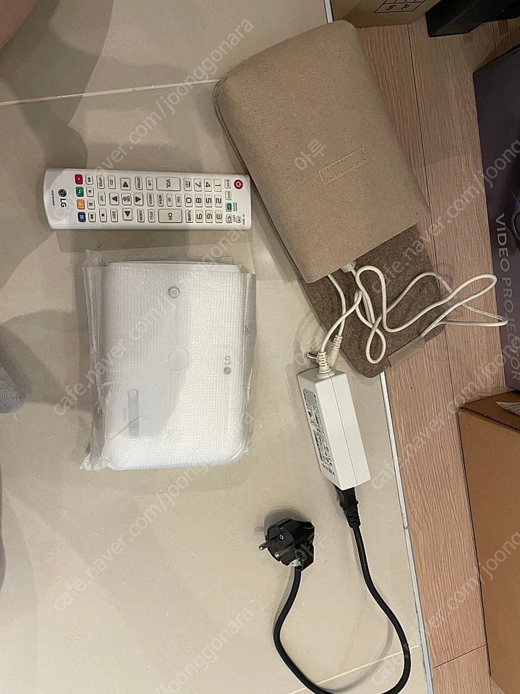 LG 씨네빔 PH550 이미지