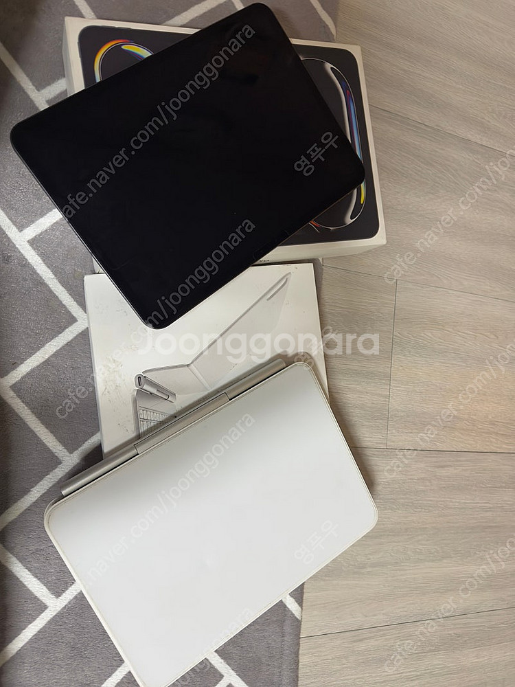 아이패드 프로 11 M4 256GB 셀룰러 + 매직키보...--5