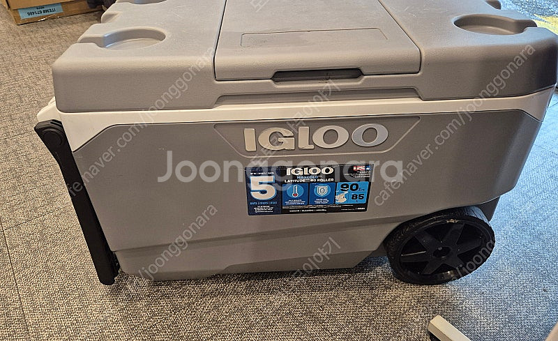 롤링 쿨러 85L 대형 아이스박스 (손잡이 파손)--0