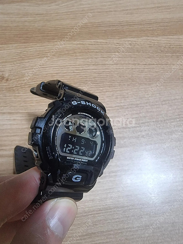 카시오 지샥 DW-6900NB-1DR 얼짱이 크레이지컬--1