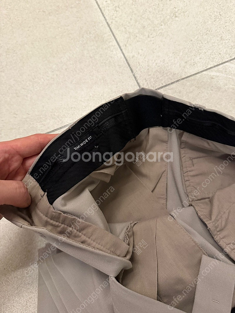 무신사스탠다드 세미와이드 히든밴딩 슬랙스 카키(새상품),아이보리 일괄 판매 (18,000원)--4