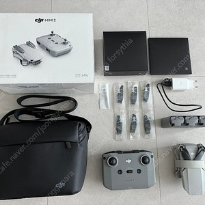 DJI Mini 2 플라이 모어 콤보 판매합니다.