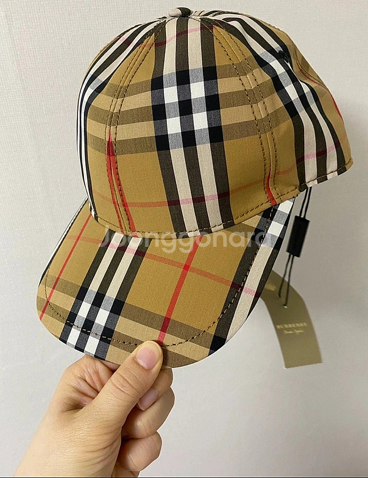 버버리 모자s(+토리버치 뮬+에트로클러치+모자 새상품--1