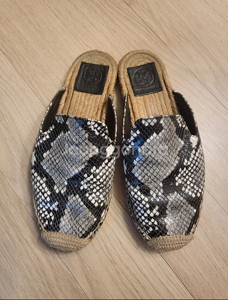 버버리 모자s(+토리버치 뮬+에트로클러치+모자 새상품--3