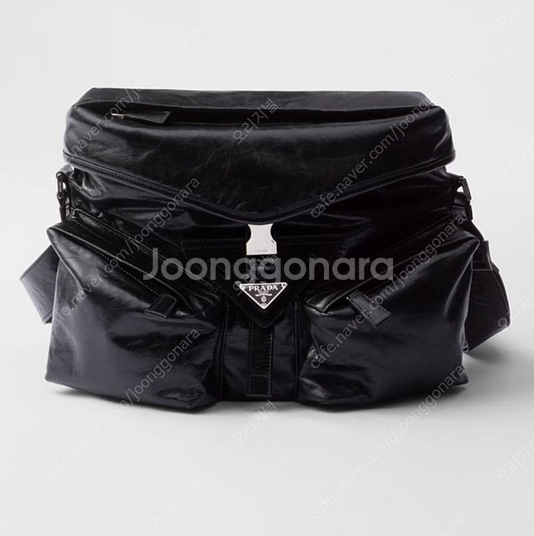 프라다 2vd062 블랙색상 급매 레더 크로스백--0