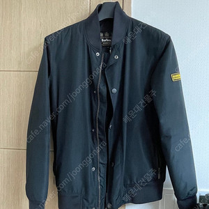 바버 봄버자켓 s사이즈 팝니다. 비데일 뷰포트