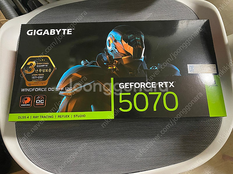 기가바이트 지포스 RTX 5070 WINDFORCE--0