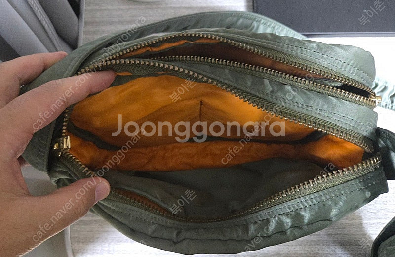 포터 탱커 숄더백 세이지그린 스몰--2