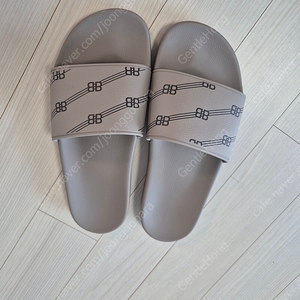 발렌시아가 BB 모노그램 슬라이드 남여공용 슬리퍼(정품,새제품) 250-265 남자여자