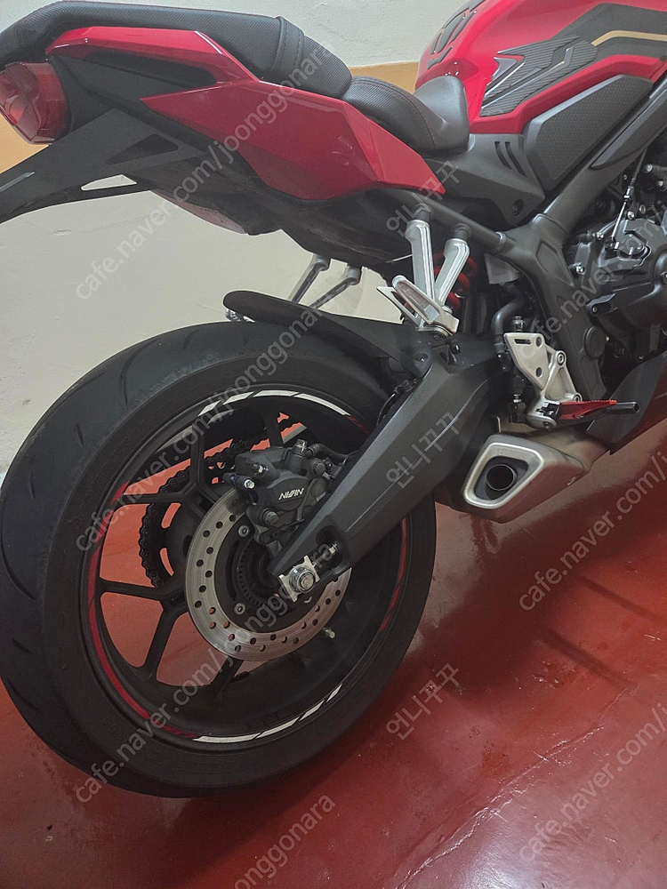 23년식 혼다 CBR650R 8,XXXkm 판매합니다. 이미지