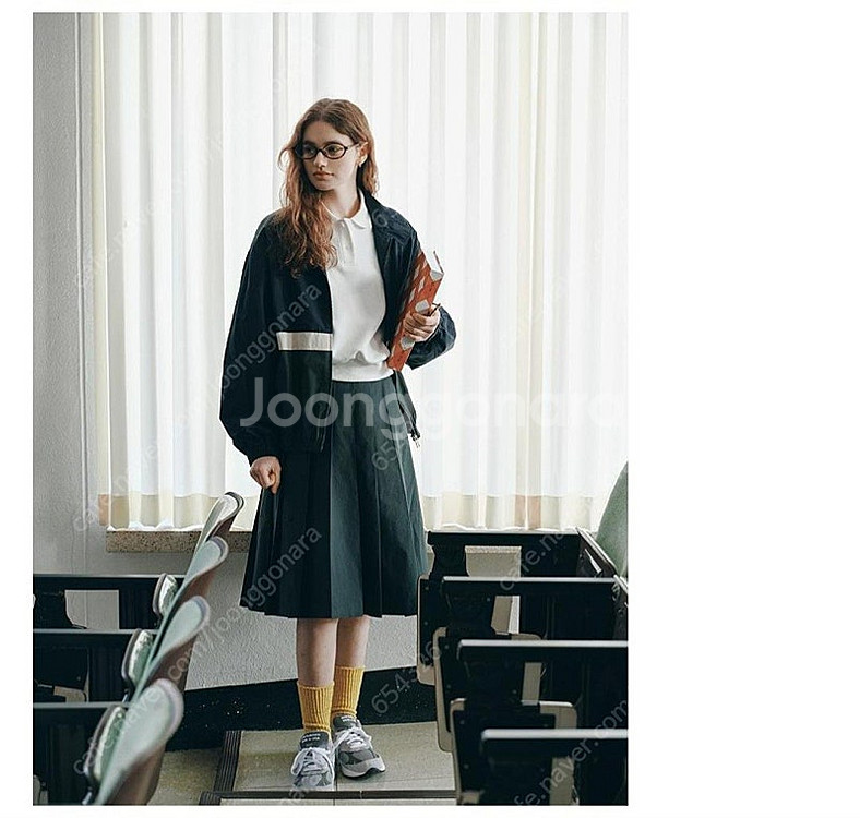 [새 제품]보르센 볼륨 슬리브 피케 셔츠 ivory--1