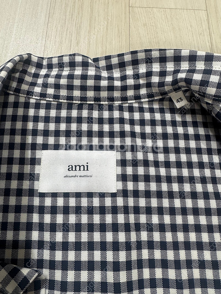 아미 깅엄 체크셔츠 43사이즈 판매합니다.--2