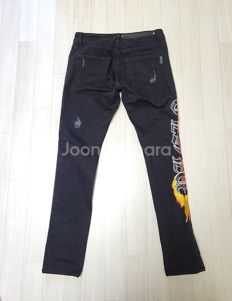 필립플레인 블랙진 32사이즈 매장판(무료배송)--3