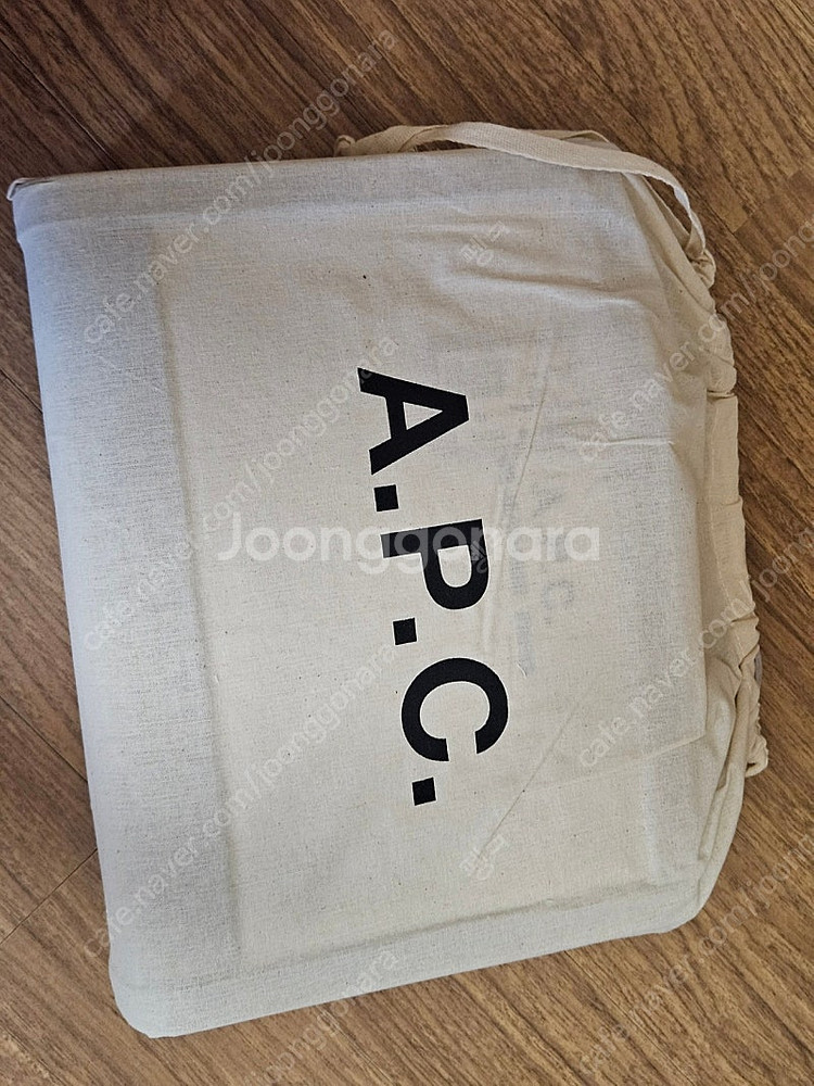 택포 새제품 A.P.C.아페쎄 카밀 토트백 캔버스--3