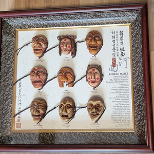 하회탈 9종 액자 / 할로윈 3종, 부엉이 3종, 동물 5종, 하루방 4종 조각상 등 각종 장식품