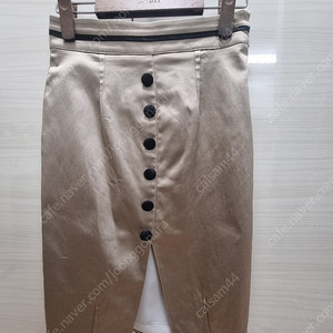 새틴 펜슬스커트