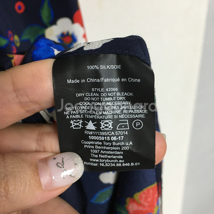 토리버치 김사랑 실크 원피스 0 / 랑방 마인 오브제 타임 럭키슈에뜨 산드로 마쥬 오르 시에 시스템--4