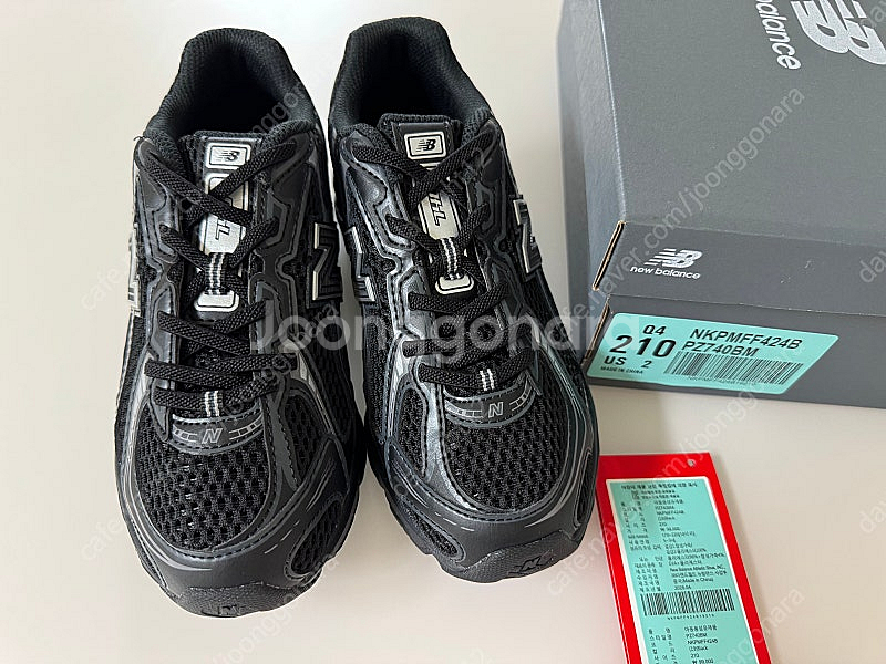 뉴발란스키즈 740 (210사이즈) 새제품--0
