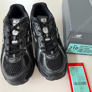 뉴발란스키즈 740 (210사이즈) 새제품