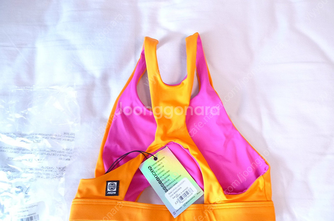 여성 수영복 탑 신품 택달림--3