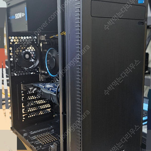 잠깐 사용한 컴퓨터 PC 데스크탑 판매합니다.