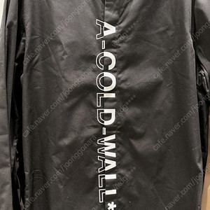 [새상품] 어콜드월 블랙셔츠 80% 할인