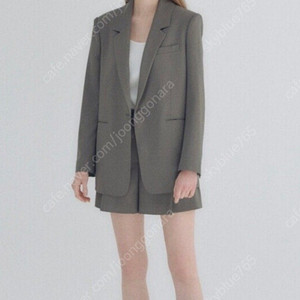 닐바이피 자켓 34 사이즈 판매합니다.