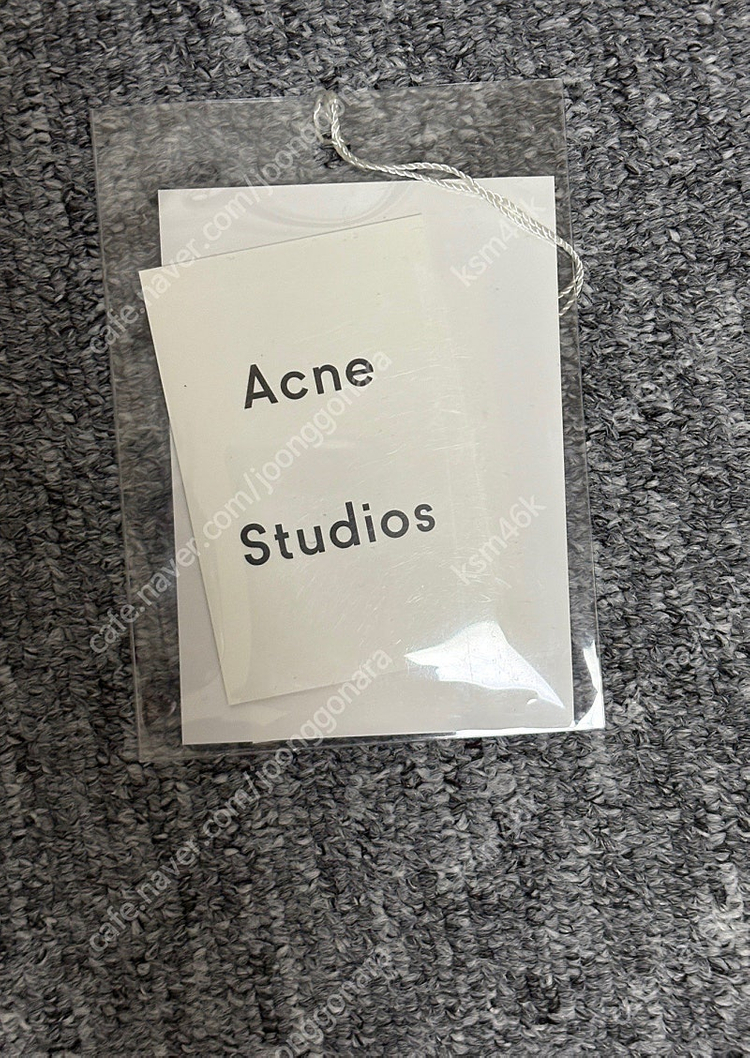 아크네 대셔 가디건 (그레이, S) 팝니다 이미지