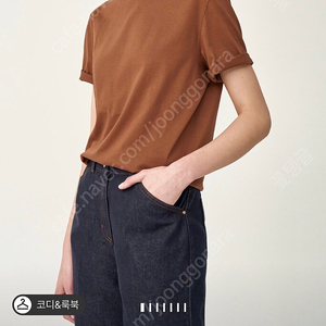 한섬 더캐시미어 솔리브 하프 티셔츠 브릭컬러 판매합니다
