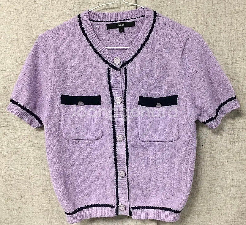 온앤온 23fw 라운드넥 배색반팔 가디건 85--0