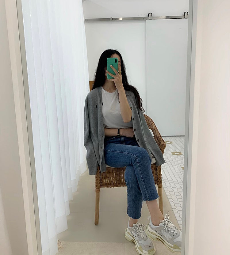 폴로 코튼 브이넥 가디건 그레이 팔아요 이미지